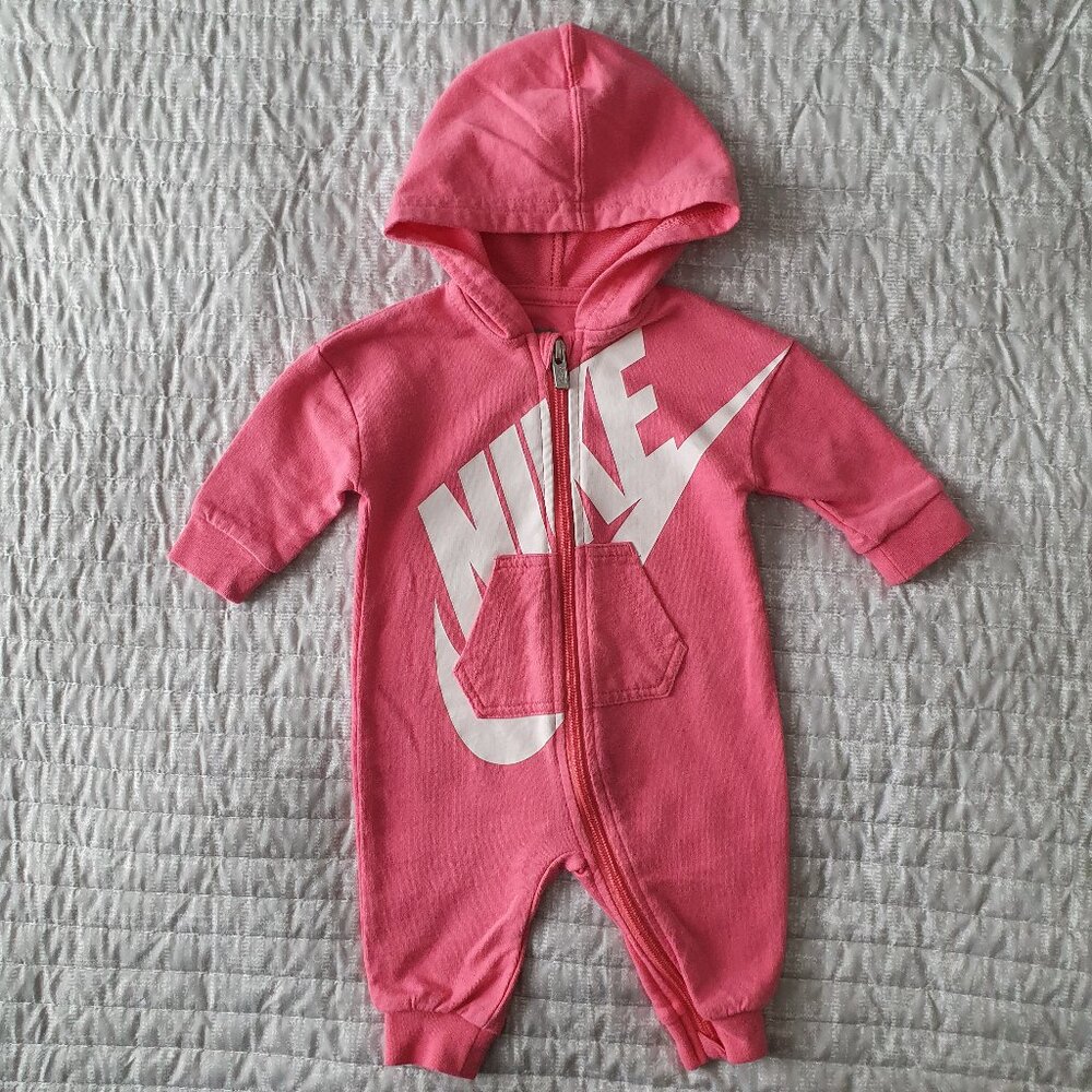 Nike Baby Girl Hooded Onepiece Romper Size 3 Months Pink